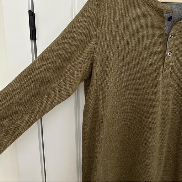 Eddie Bauer Green Long Sleeve Waffle Knit Thermal Henley Shirt - Picture 7 of 14